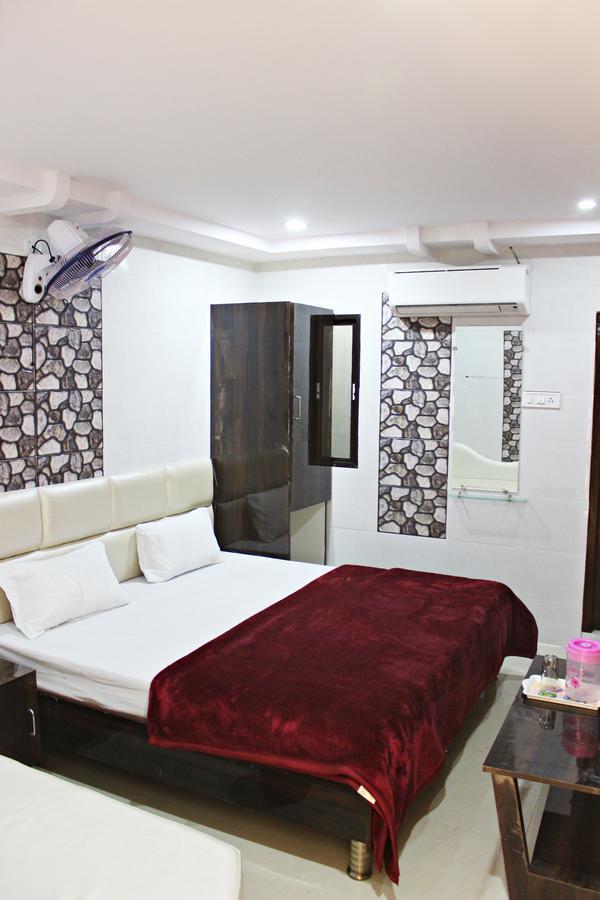 Hotel Shikhar Inn Ujjain Zewnętrze zdjęcie